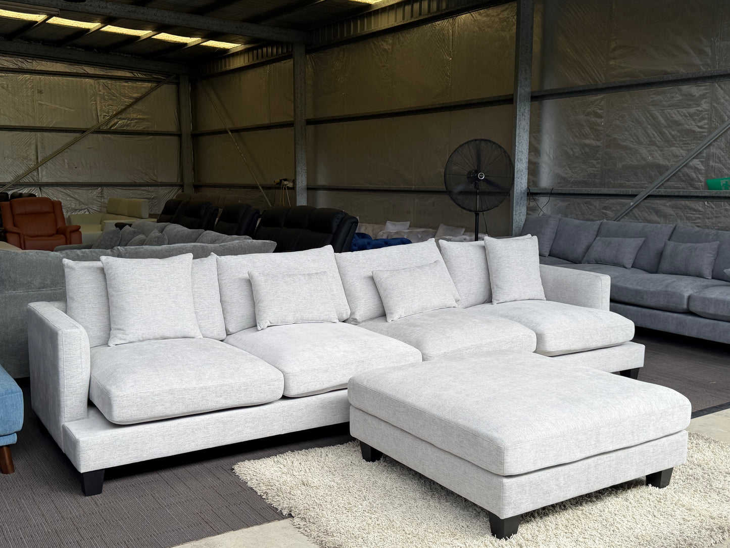 GLAMA MODULAR SUITE with OTTOMAN