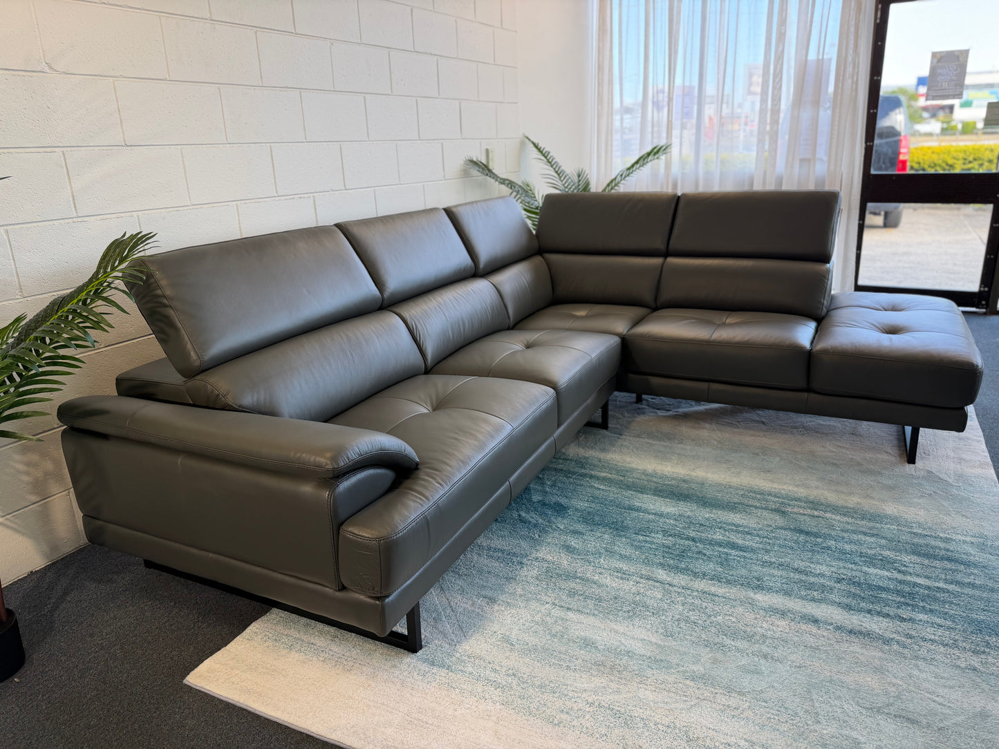 CHANDLER Leather Corner Sofa