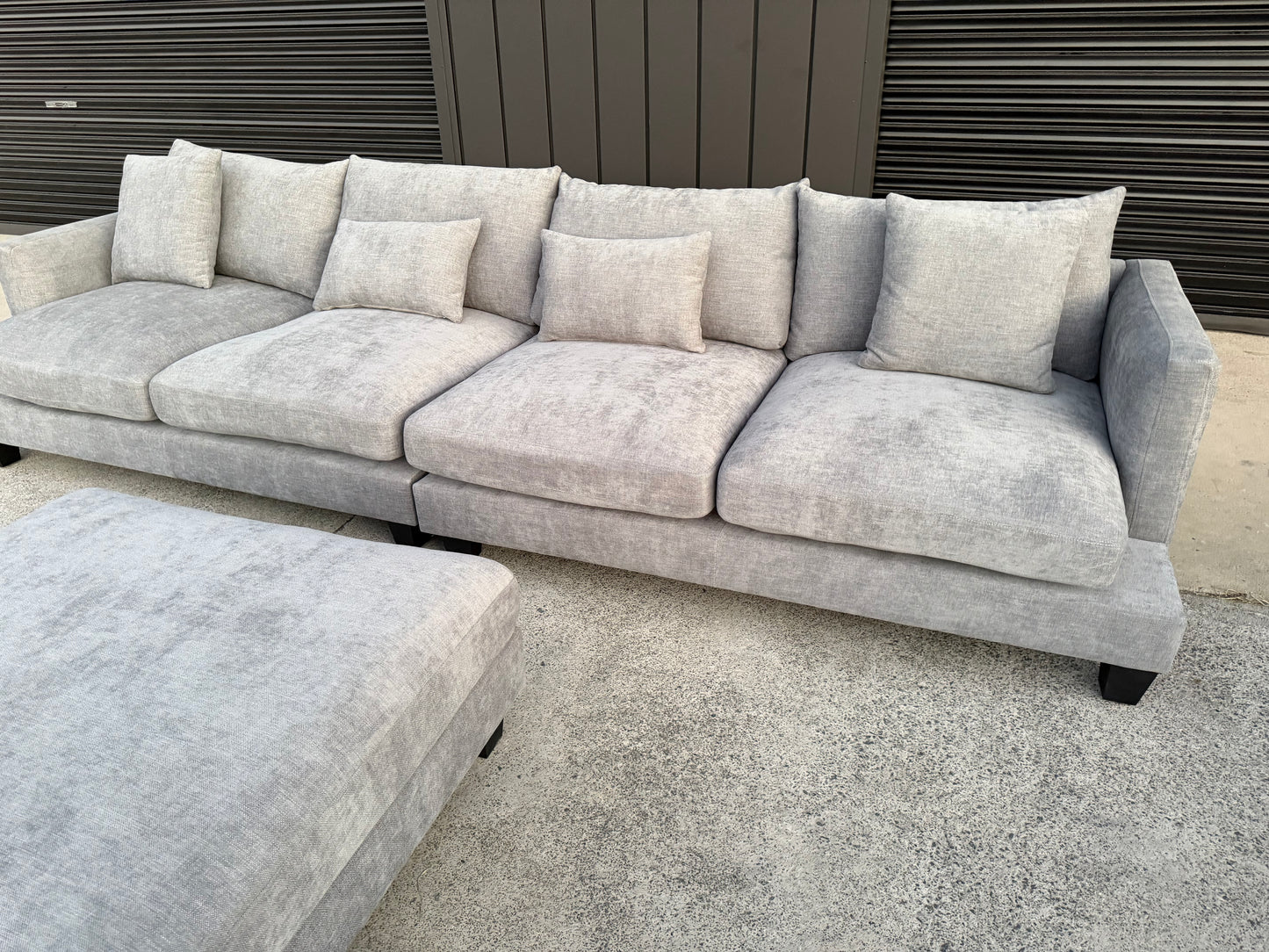 GLAMA MODULAR SUITE with OTTOMAN