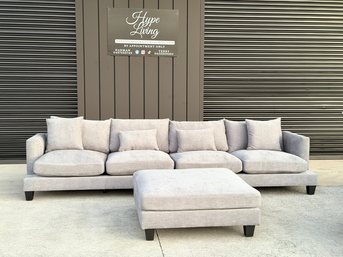 GLAMA MODULAR SUITE with OTTOMAN