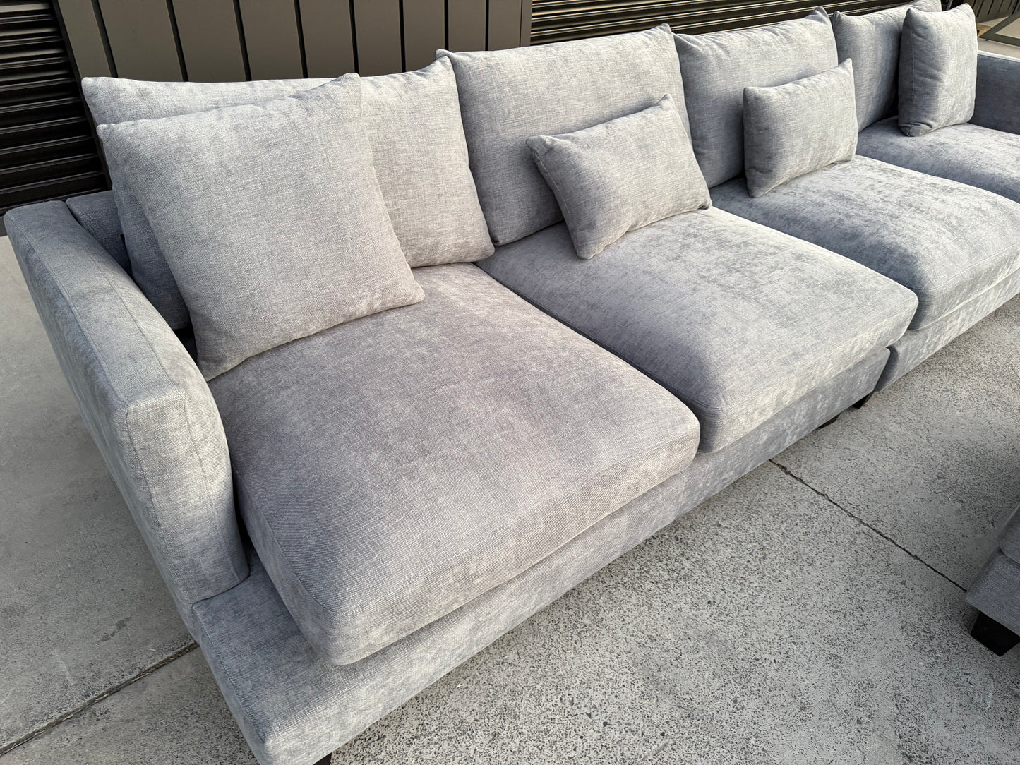 GLAMA MODULAR SUITE with OTTOMAN
