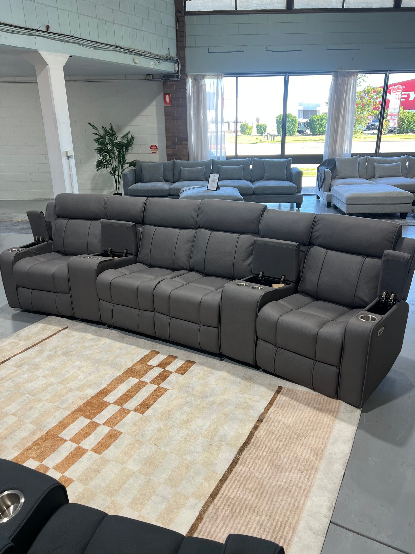 PARAMOUNT 4 Seater Electric Theatre Set