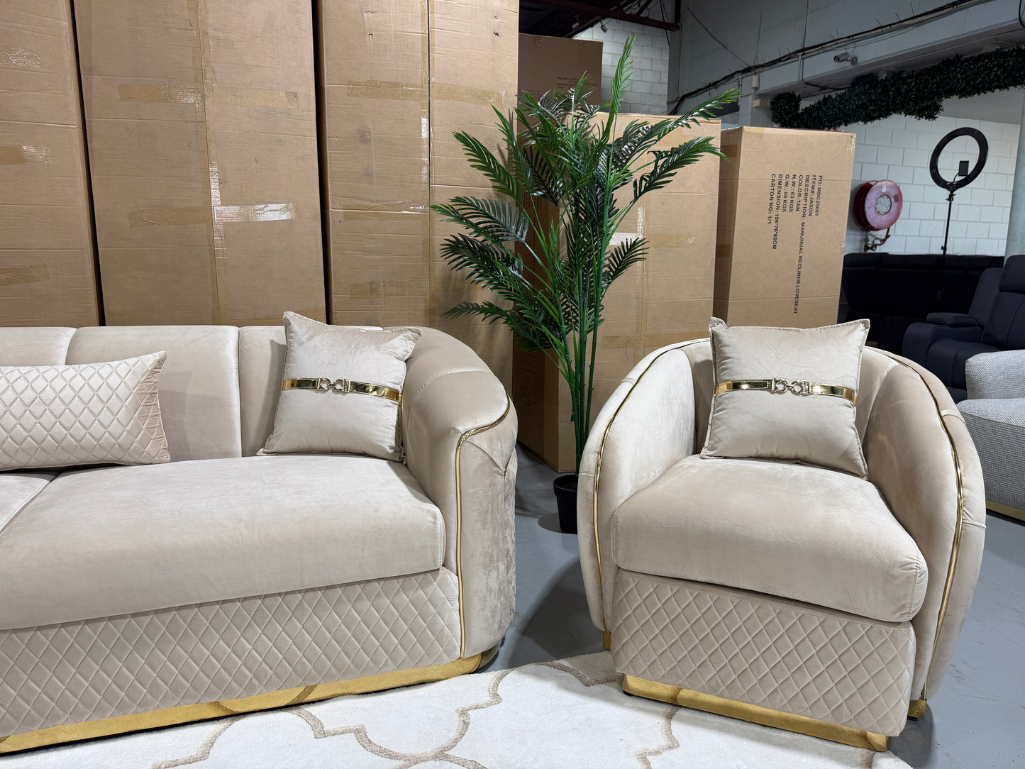 DIVINE 6 Seater Velvet Suite