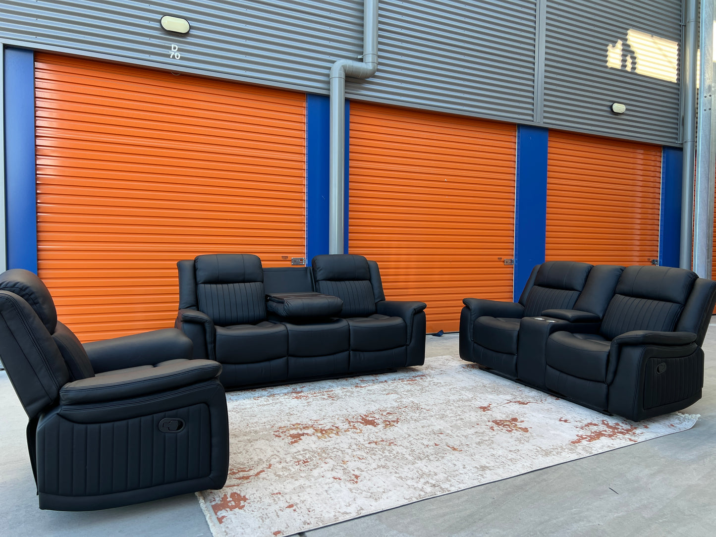 HENNESSY Manual Recliner Suite