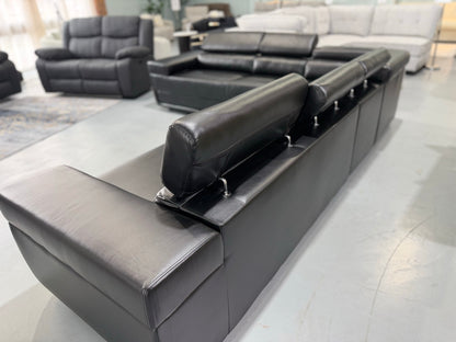 BETTY corner sofa adjustable headrest detail