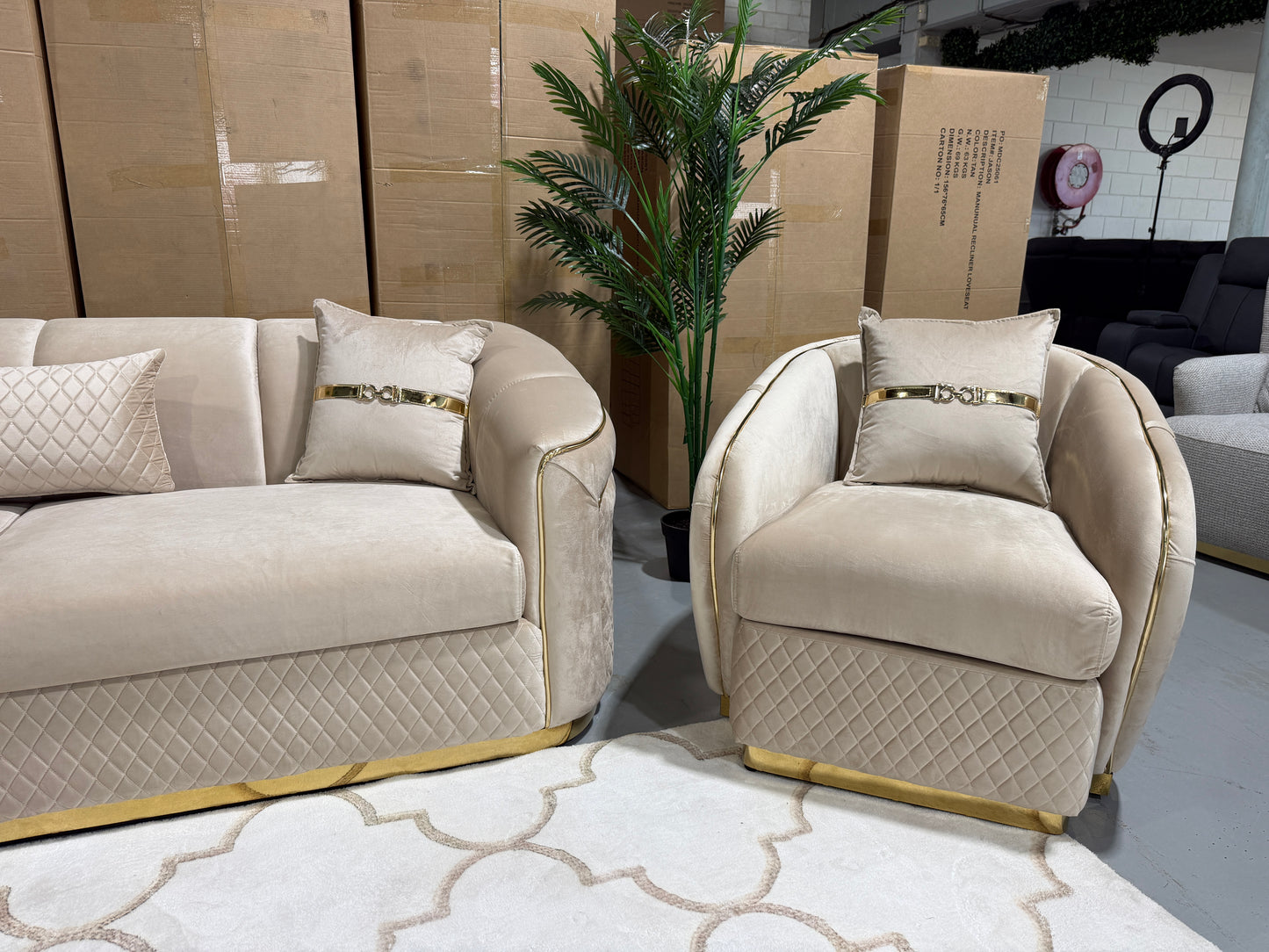 DIVINE 6 seater velvet lounge suite, view 4