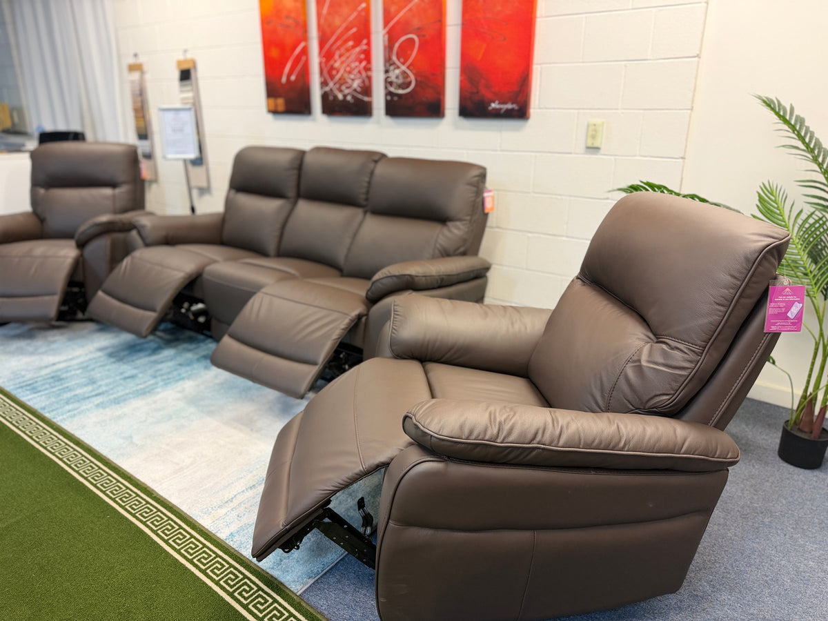 ASPECT 5 seater electric recliner suite, side view