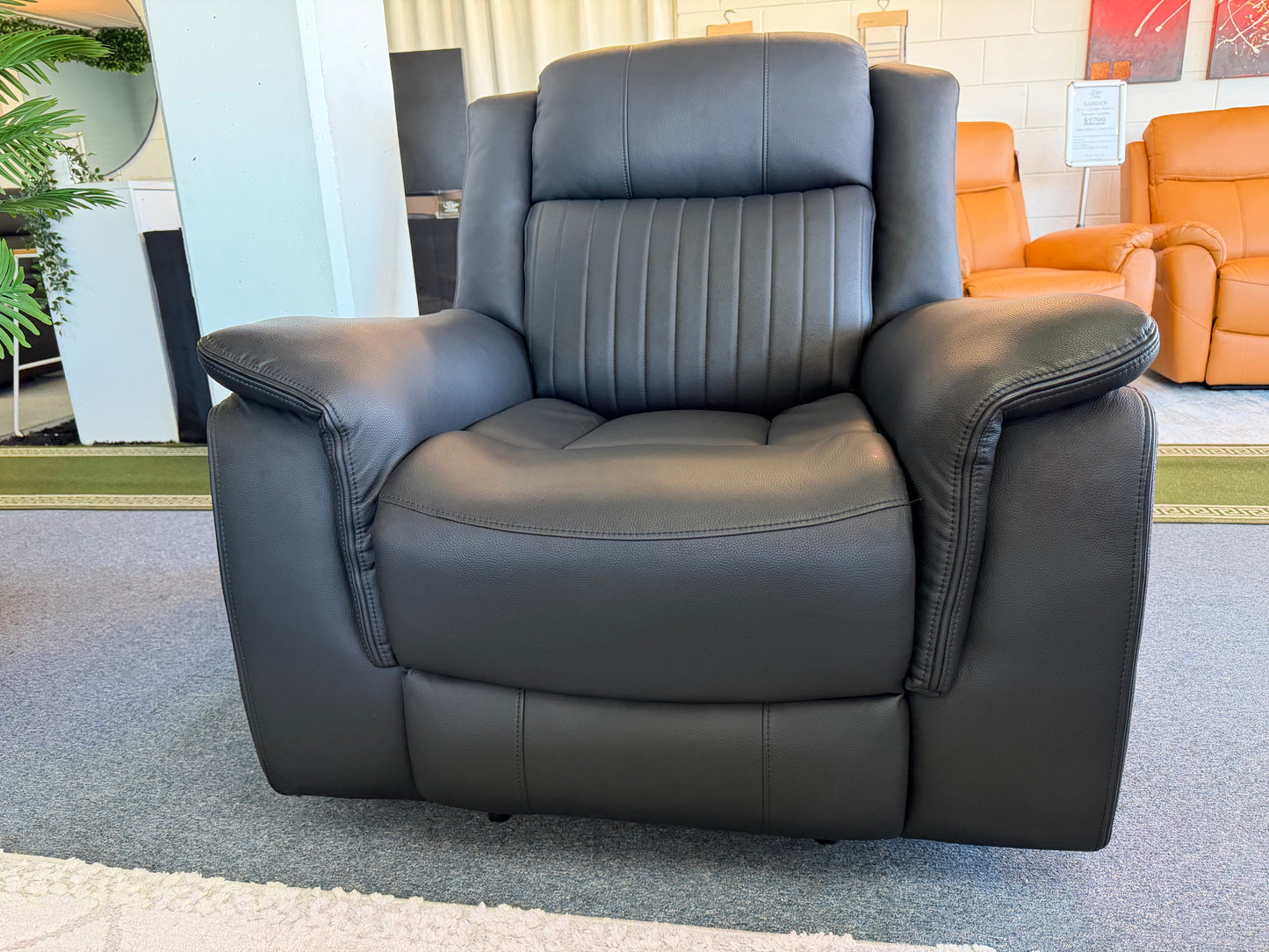 HENNESSY manual leather 3+2+1 recliner suite, view 7