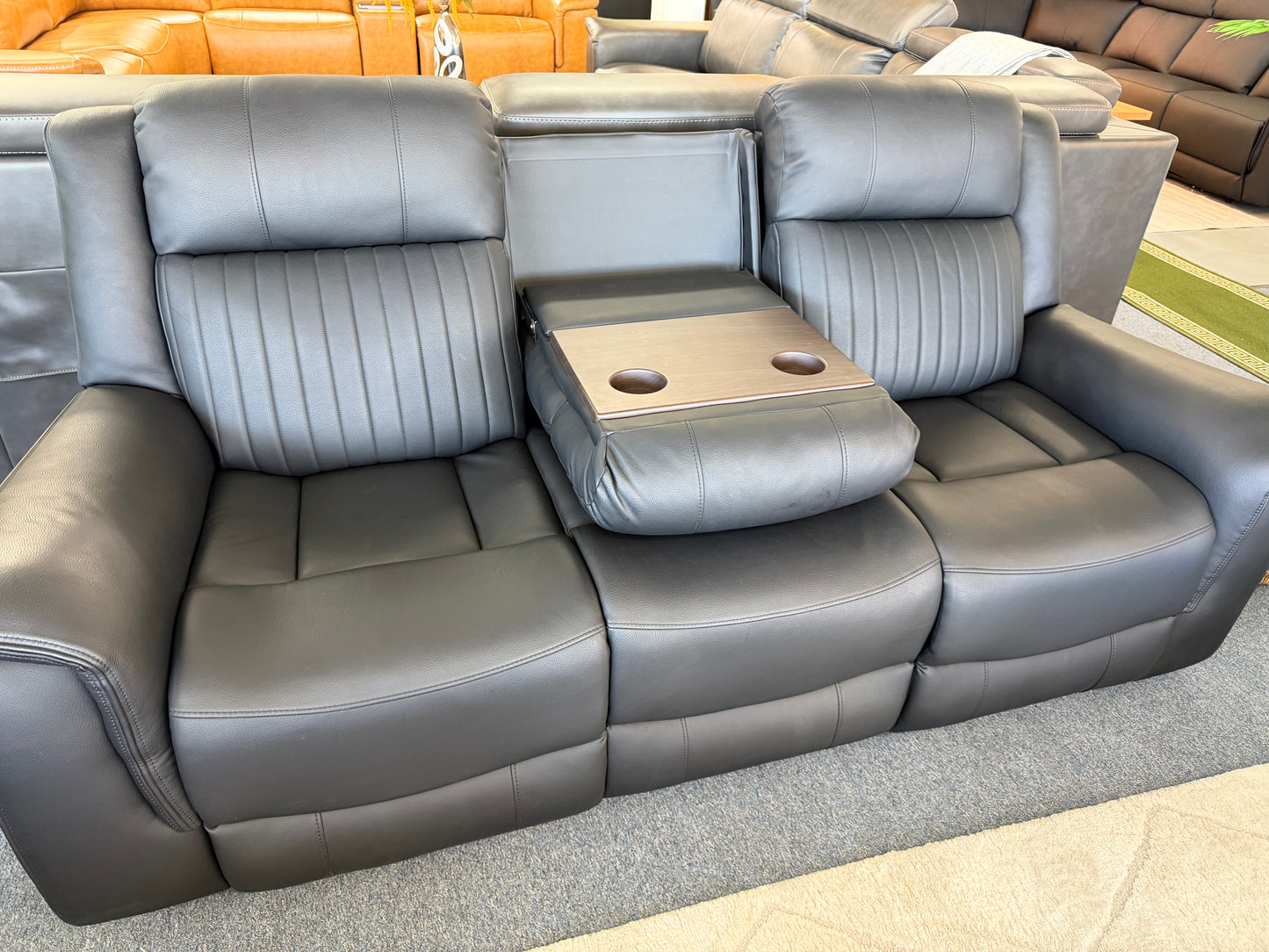 HENNESSY manual leather 3+2+1 recliner suite, view 5