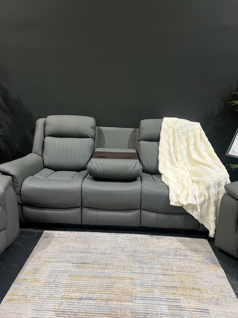 HENNESSY manual leather 3+2+1 recliner suite, view 9