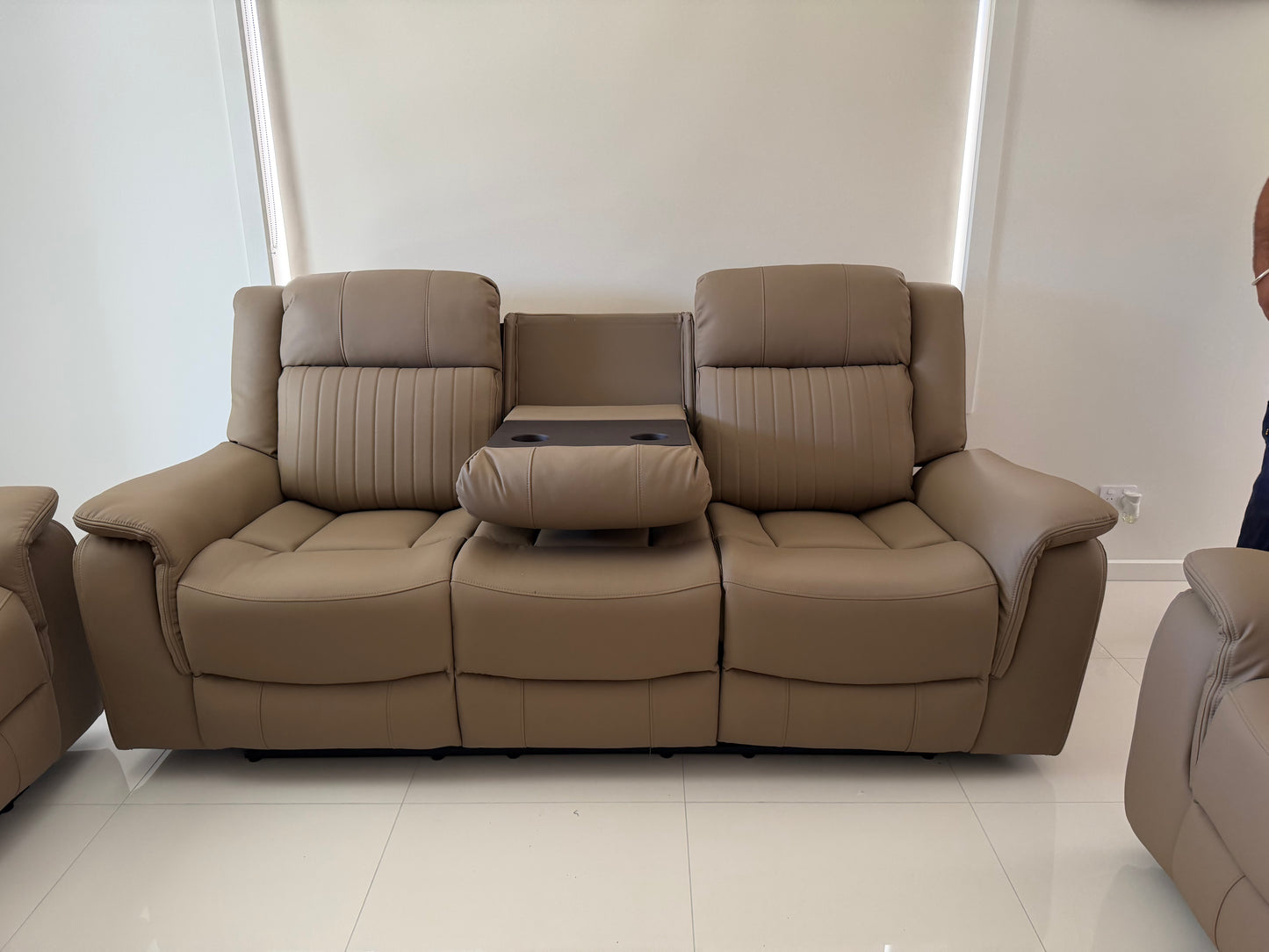 HENNESSY manual leather 3+2+1 recliner suite, view 11