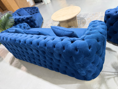 SYDNEY blue velvet Chesterfield, tufted detail